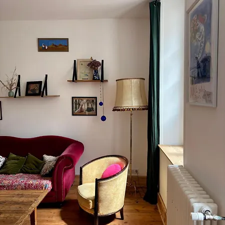 Maison Familiale En Centre-ville רושפור